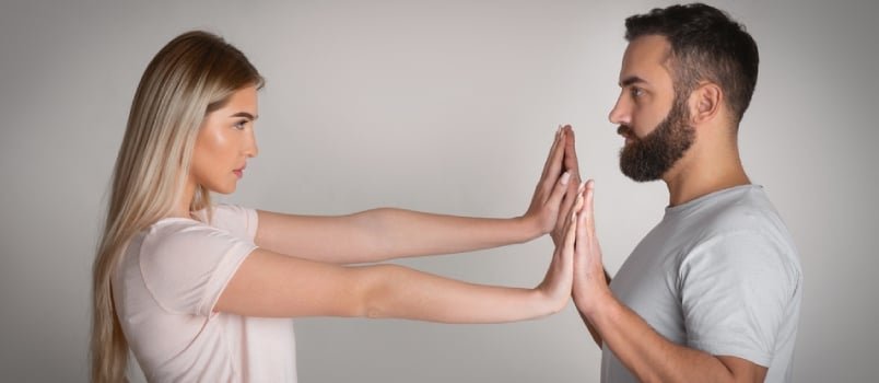 Signs Telling That You Need Space in a Relationship